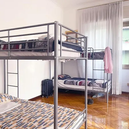 Grand Corner 32 Apartment